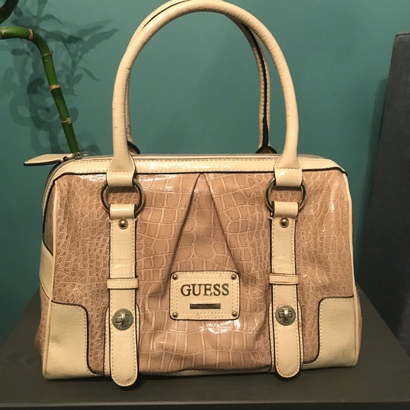 BEIGE GUESS GORGEOUS TOTE BAG - Picture 2 of 5